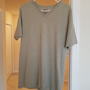 Arizona V-neck T-shirt